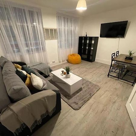 Beautiful 2 Bedroom On Tower Bridge ลอนดอน ภายนอก รูปภาพ